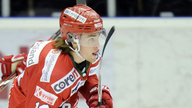Modo: Anton Karlström fortsätter i MODO Hockey