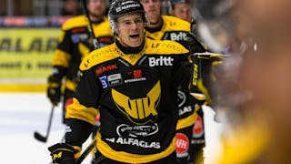 Västerås har precis gjort 3-1. Målskytt, en jublande KelseyTessier.